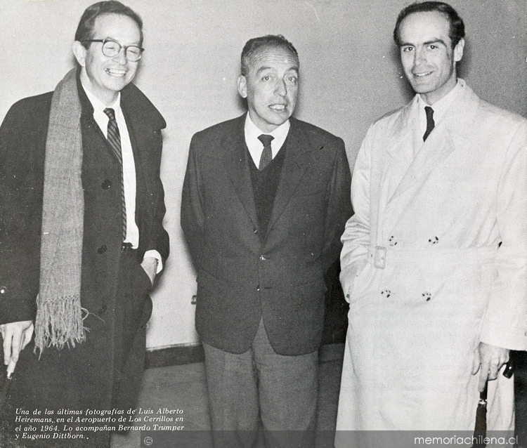 Bernardo Trumper, Eugenio Dittborn y Luis Alberto Heiremans en el Aeropuerto Los Cerrillos, 1964. Bernardo Trumper, Eugenio Dittborn y Luis Alberto Heiremans en el Aeropuerto Los Cerrillos, 1964
